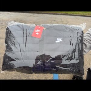Nike puffer jacket